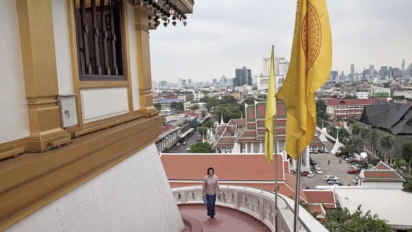 Wat Saket Złote Wzgórze świątynia w Bangkoku