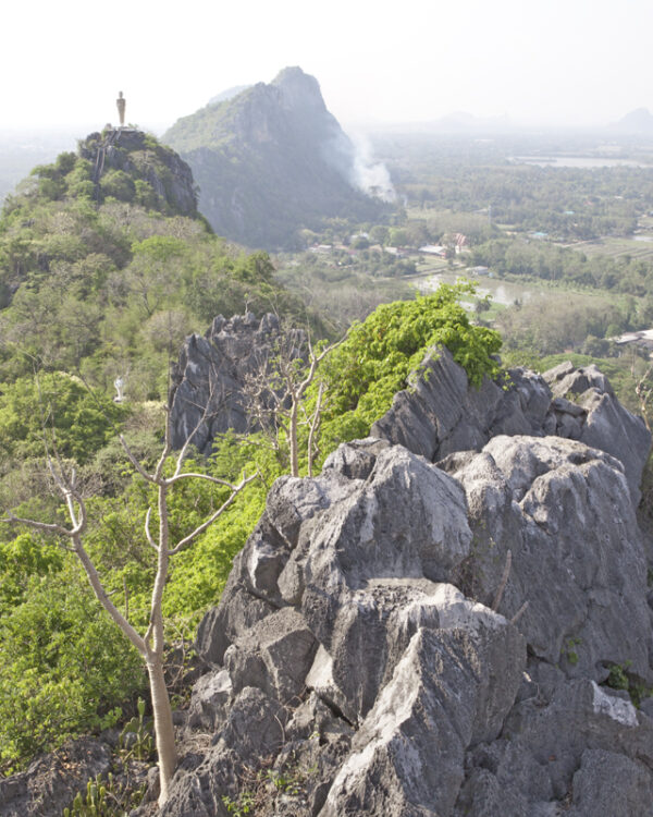 Heaven Valley to mniej znana atrakcja turystyczna w dystrykcie Pak Tho, w prowincji Ratchaburi.