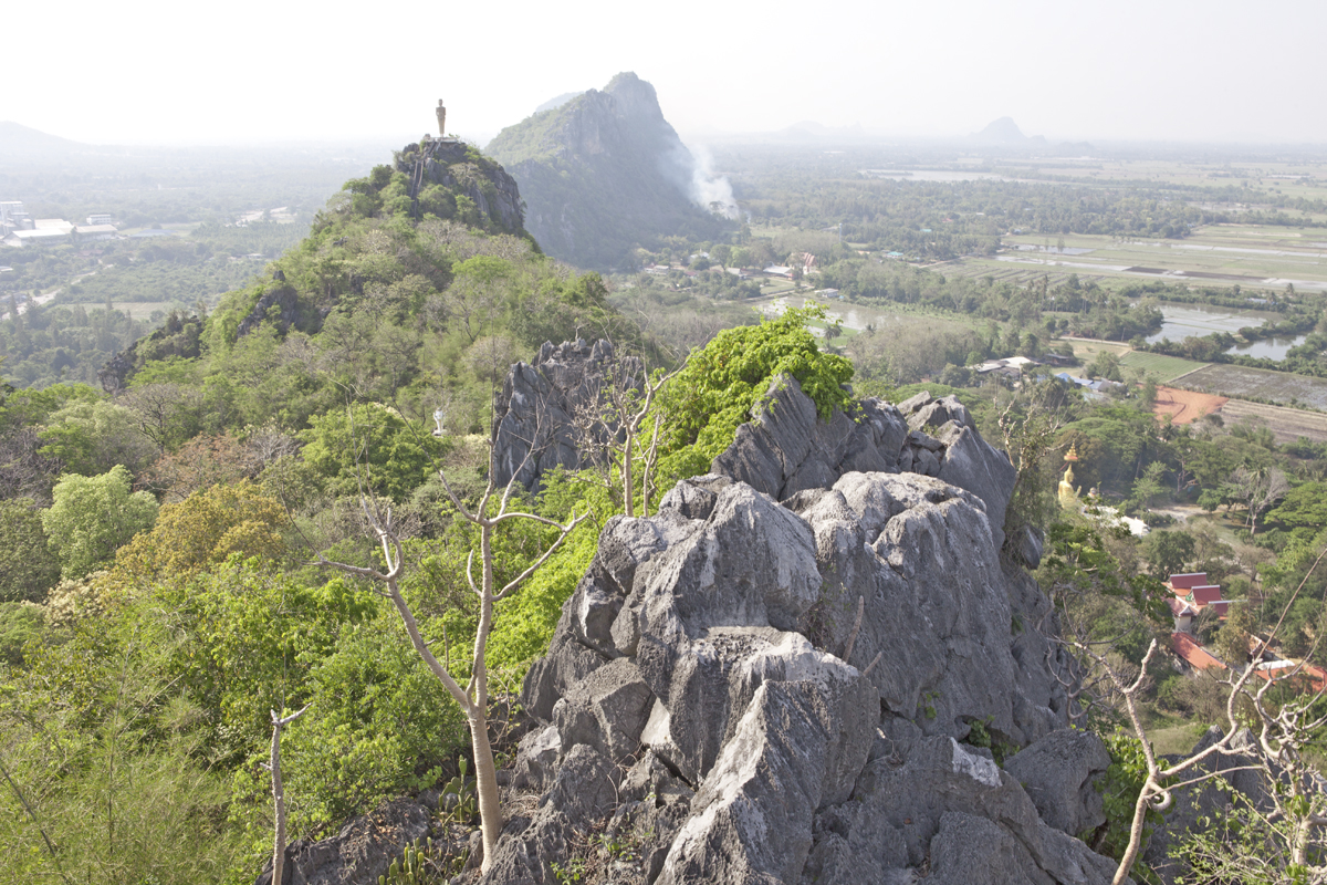Heaven Valley to mniej znana atrakcja turystyczna w dystrykcie Pak Tho, w prowincji Ratchaburi.
